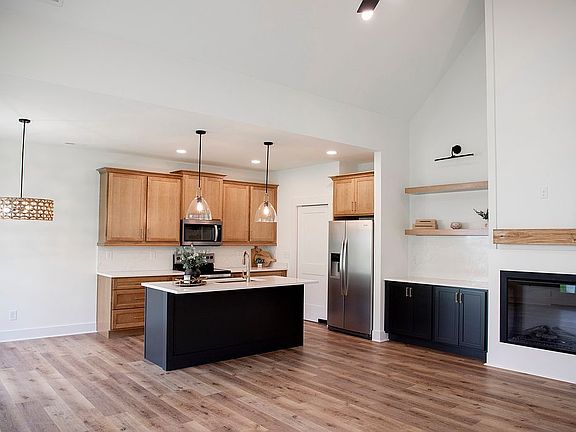 3rd image of 5115 Ella Ln