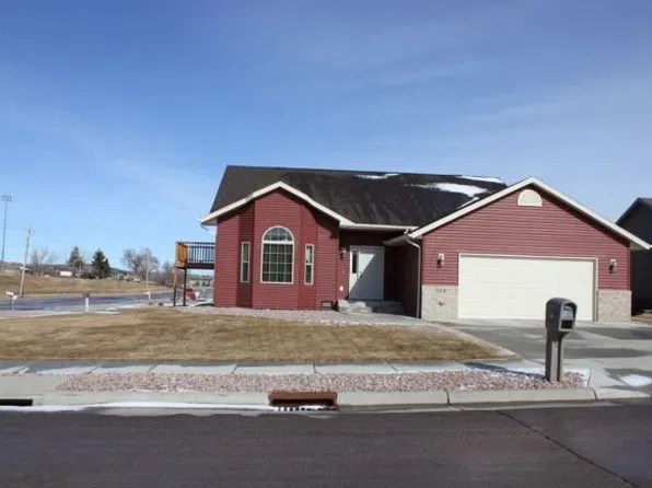 310 Gemstone Dr, Rapid City, SD 57701