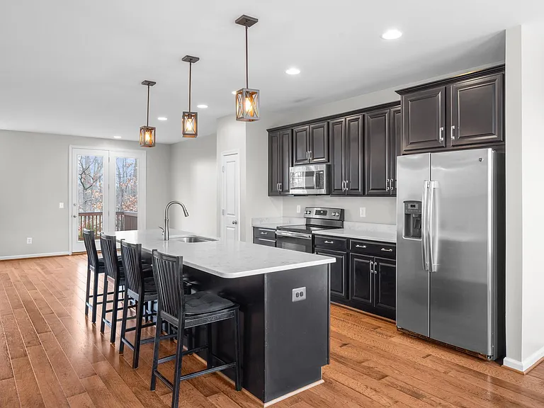 133 Biscane Ct — Photo 3