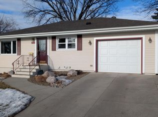 232 W Owens Ave, Bismarck, ND 58501