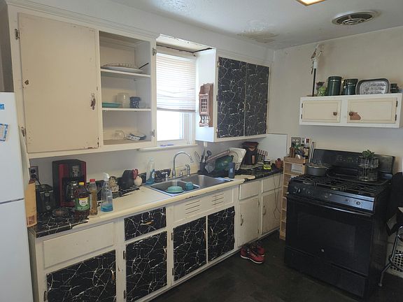 3rd image of 4134 17th St