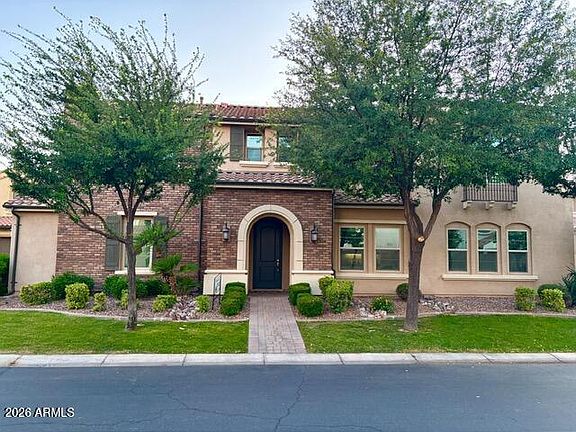3rd image of 4110 S GREYTHORNE Way