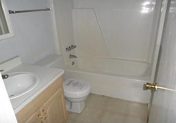 5th image of 4525 Autumn Woods Way