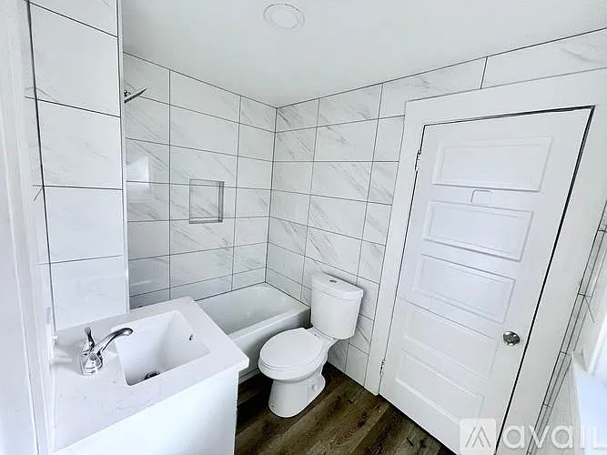 718 Raleigh St — Photo 7