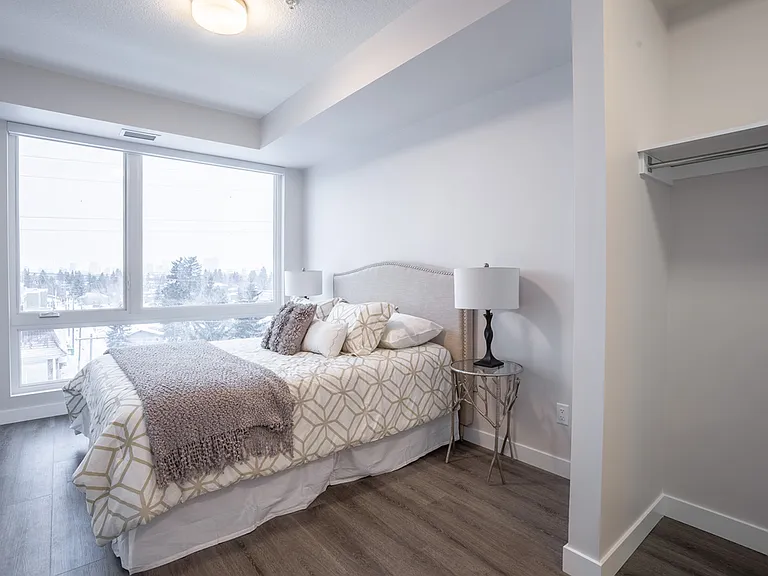 5112 Elbow Dr SW — Photo 32