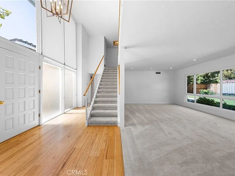 1518 Brentford Ave — Photo 4