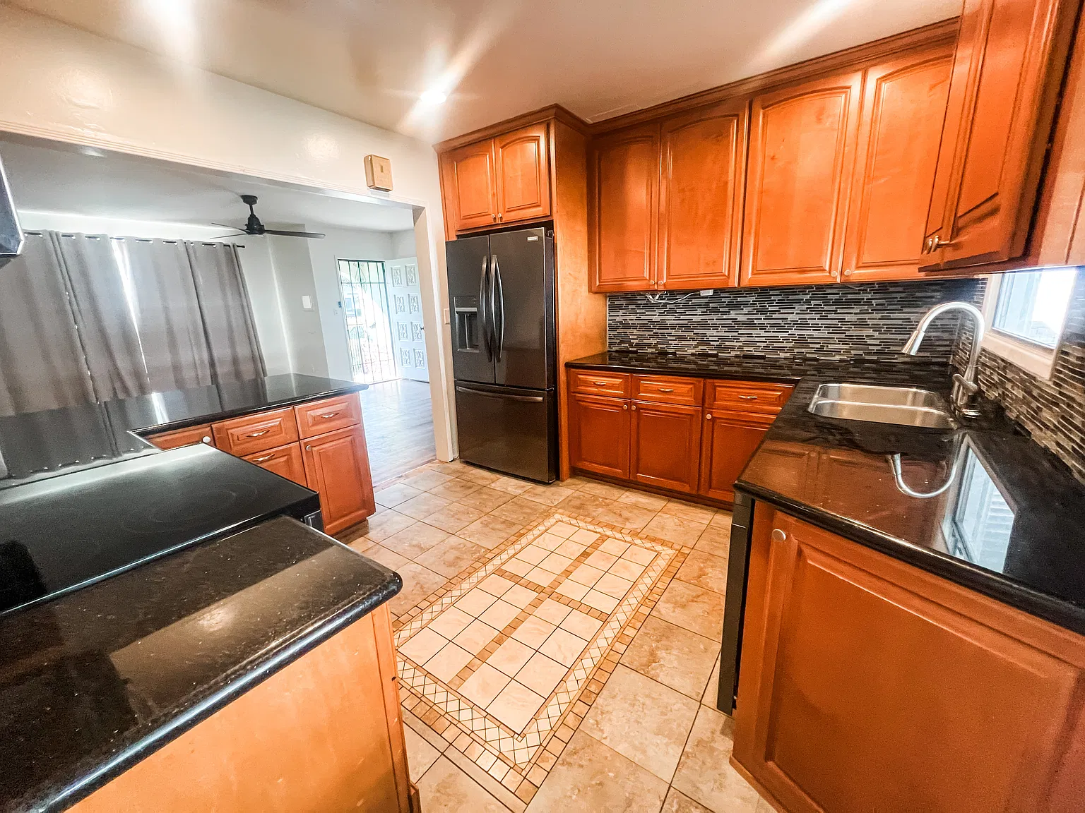 2 bed, 954 sqft, $3,375 — Photo 2