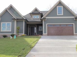 207 Riverwatch Cir, Kingsport, TN 37660