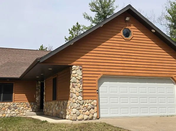 16245 Crestview Dr, Mountain, WI 54149