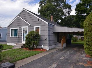 195 Memorial Dr, Pawtucket, RI 02860