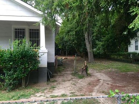 3rd image of 3315 Stockton St