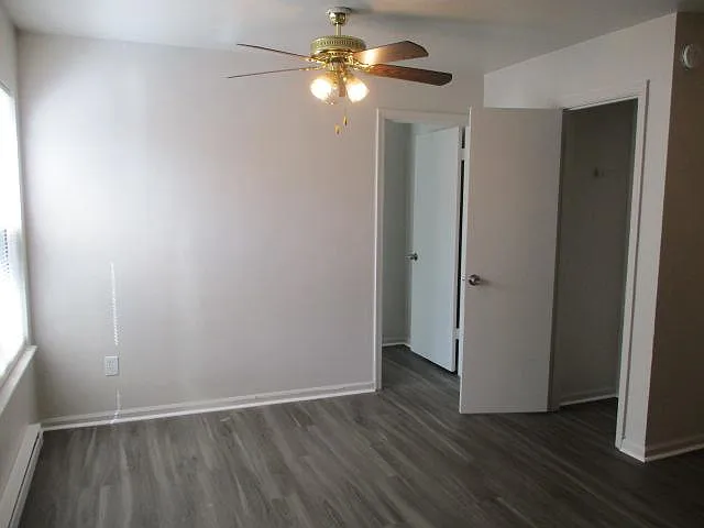 634 W 34th St #1 — Photo 12