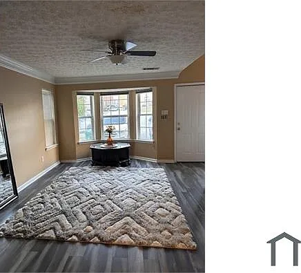 6534 Charter Way — Photo 4