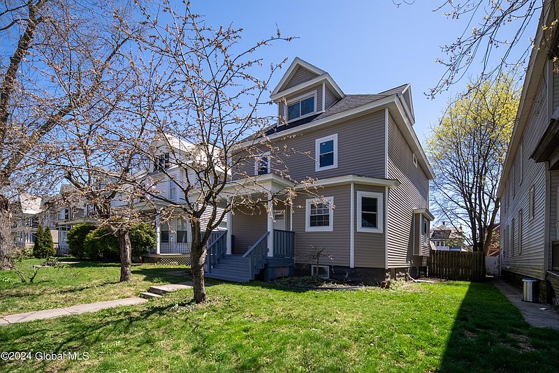 2nd image of 1150 Glenwood Boulevard