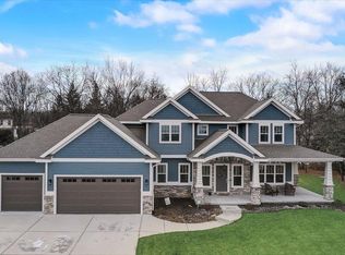 3495 Heatherstone Rdg, Sun Prairie, WI 53590