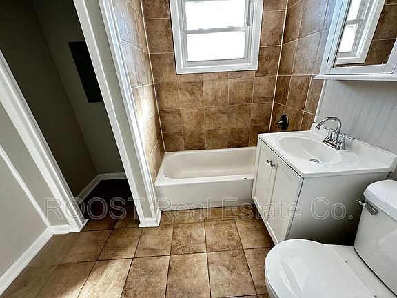 4th image of 4315 Dundee Ave