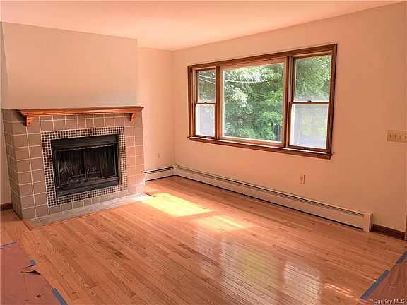 3rd image of 25 Giovanna St