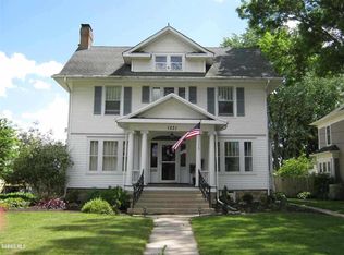 1231 W Stephenson St, Freeport, IL 61032