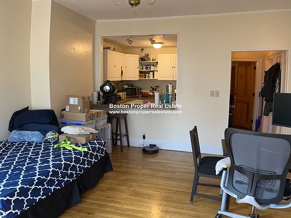 206 Commonwealth Ave. #10 Boston - Back Bay Unit Photo 2