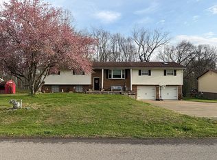 44 Teri Ln, Little Hocking, OH 45742