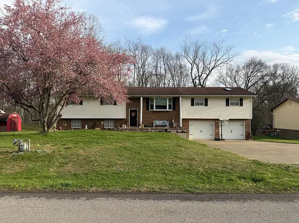 44 Teri Ln, Little Hocking, OH 45742