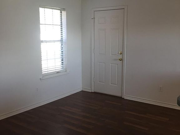 5th image of 1024 City View Dr APT 2