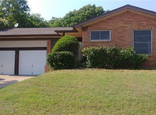 8262 Chapin Rd, Fort Worth, TX 76116