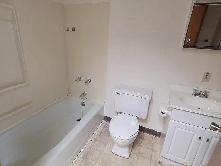 203 Delaware Ave #6 — Photo 12