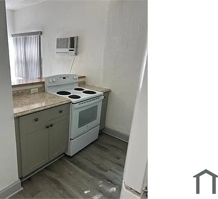 1322 SW 7th St #7 — Photo 13