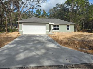7 Sequoia Drive Ln, Ocklawaha, FL 32179