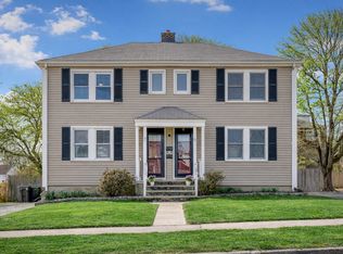 7 Shangri La Ln #1, Middletown, RI 02842
