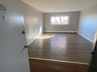 45 Wheeler Ave APT 3F, Bridgeport, CT 06606