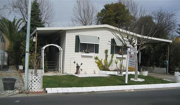 2nd image of 28 Emperor Way #28