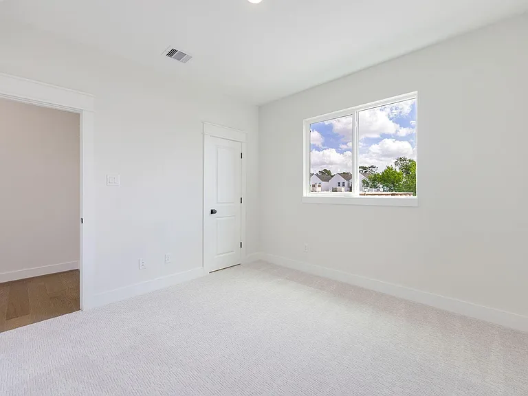 9311 Montridge Dr — Photo 24