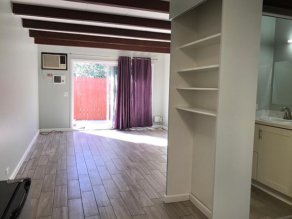 4th image of 462 Grinnell Dr APT C