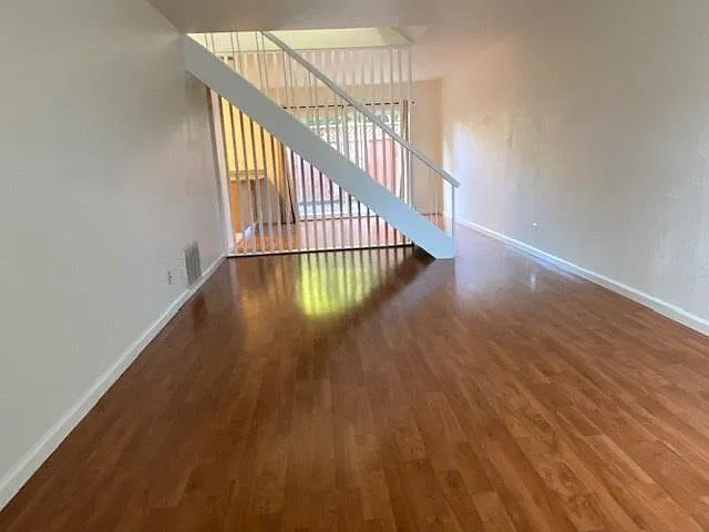 156 El Dorado Cmn — Photo 2