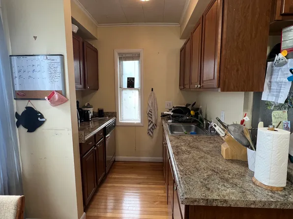 12 Hancock St, Somerville, MA