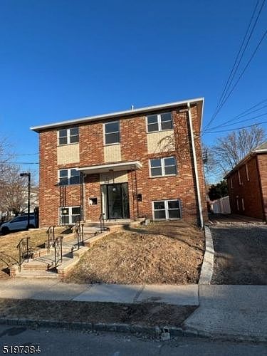 1st image of 78 Florence Ave