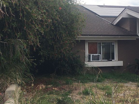 2nd image of 146 Camino Entrada