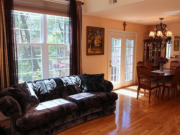 5th image of 23 Amarillo Ct #141