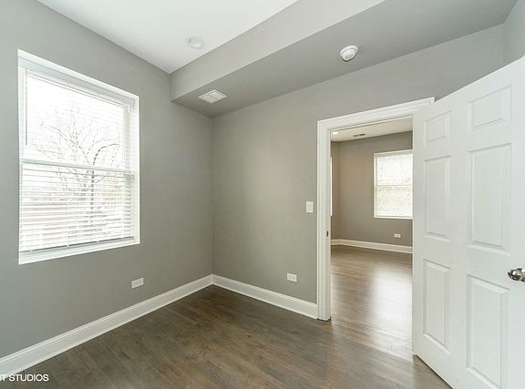 5th image of 1301 S 51st Ave #2R