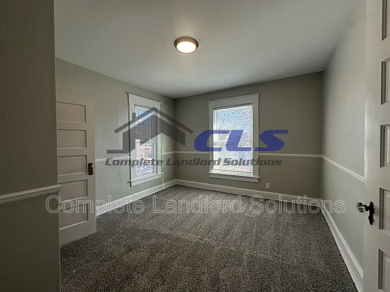 2206 N 11th St — Photo 8