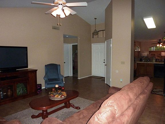 4th image of 1501 E Vaughn Ave