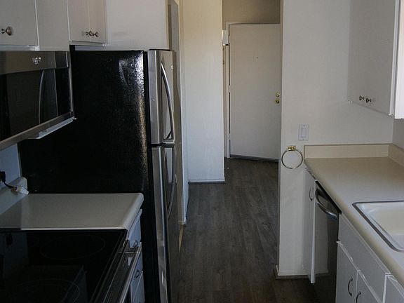 3rd image of 340 N Civic Dr APT 502