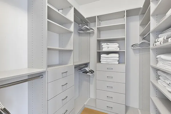 Rented by Nest Seekers International | media 8