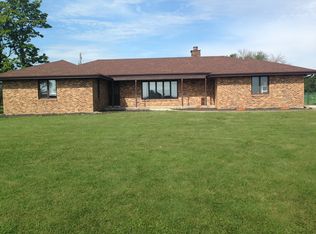 25160 S State Line Rd, Crete, IL 60417