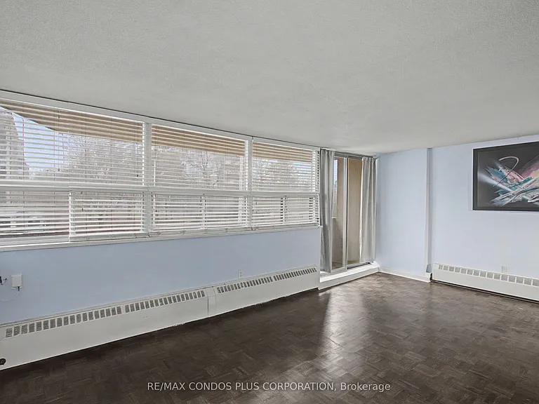 5949 Yonge St #208 — Photo 7
