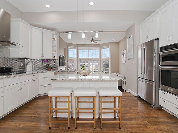 3rd image of 5159 Brawner Pl