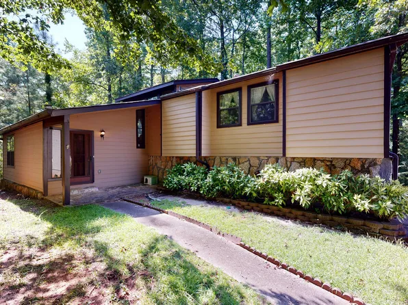 6562 Oakwood Dr, Douglasville, GA 30135
