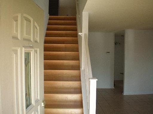 4th image of 406 NW TERRA COTTA